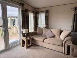 Hurleys Haven Home From Home Mini Lodge At Camber - Camber - 2