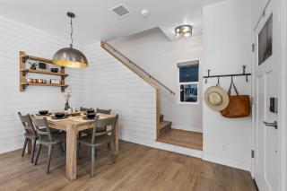 New Build Interior Designed Townhouse Sleeps 6 - Flagstaff - 7