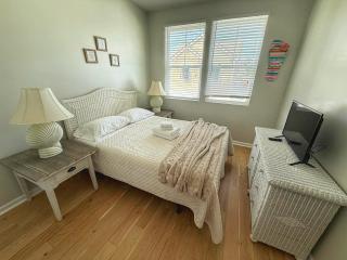 Golf Resort, Beach, Entire House - 4