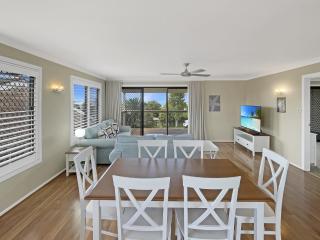 Coastal Upper-Level Home with Shared Pool Access - 2