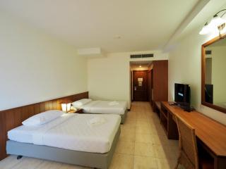 Central Place Hotel - Samut Sakhon - 9