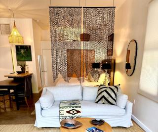 CASA TUA SANTA FE Spacious Design Loft Railyard District soaking tub - 9