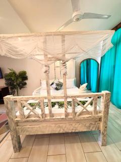 Bahari Studio Beach Front Apartment. - Diani Beach - 5