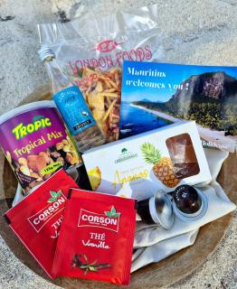 Beachfront Chic Penthouse - 7