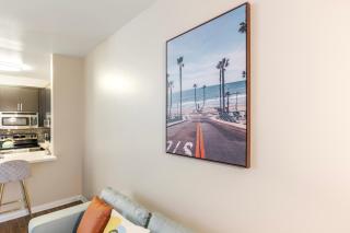 Marina del Rey 1bdr Retreat with pool, gym, free parking - Los Angeles - 1