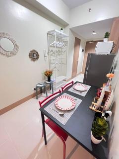 Unistay SHORE 3 Tower 2 Pool View Cozy Suite - Manila - 4