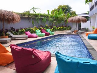 Summer of Surf Hostel Uluwatu - Ungasan - 8