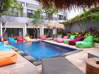 Summer of Surf Hostel Uluwatu - Ungasan - 9