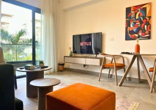 Cozy 2BR Apartment - Elegant & Vibrant Location - Madinaty - 8