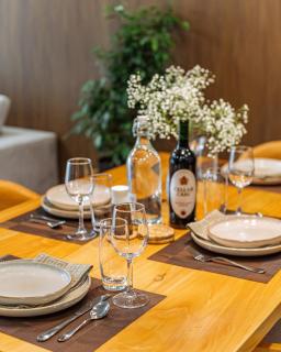 Japandi Luxe-Coffee Bar, Gym and Vintage Vinyl Retreat - 5