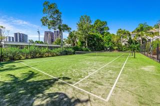 Rare 3 bed beachside Burleigh - Gold Coast - 8