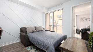 Modern 1BR Condo in Church Yonge Corridor - 5