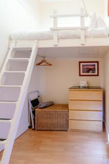 Delightful ground floor Newington flat - 8