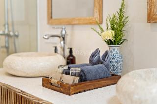 Dewandaru Villa by Kozystay - Canggu - Canggu - 1
