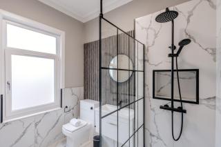 Classy private spacious flat - 7