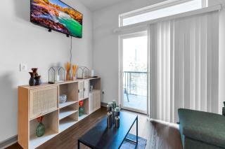DT Loft with Pool, Gym, UG Parking - Houston - 4