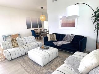 Luxe 2-BR with King suite, rooftop, steps from beach - Los Angeles - 0