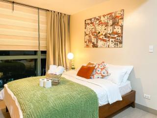 Chillhive Condo In Bgc Near Uptown Mall #ournw17a - Manila - 9