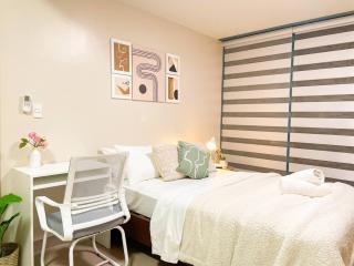 Cozy Bgc Stay Near Uptown Mall & Hyatt #ournw24l - Manila - 6
