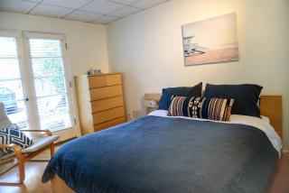 King Oasis - steps to beach with garden patio! - 3