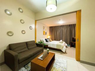Bgc Condo At Uptown Mall, Grand Hyatt #oursw34b2 - Manila - 8