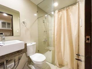 Bgc 1br Condo Across Uptown Mall, Hyatt #oursw7b2 - Manila - 3