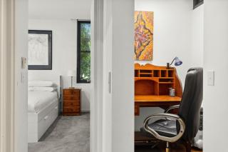 Spacious 2-Bed Retreat with BBQ & Courtyard - Sídney - 6