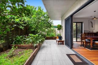 Spacious 2-Bed Retreat with BBQ & Courtyard - Sídney - 0