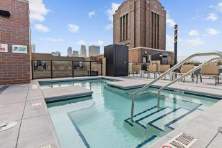 CozySuites NLG with pool bowling alley sauna #30 - Minneapolis - 0