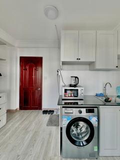 Bold's House Thu Khoa Huan - Cozy Living in the Heart of Saigon, District 1 - 3