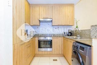 Bloomfields Magnificent Studio Bay Square - 5