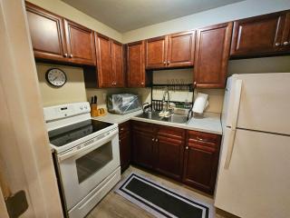 Cute Comfy Studio Prime Location - Tallahassee - 3