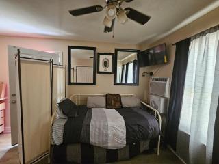 Cute Comfy Studio Prime Location - Tallahassee - 2