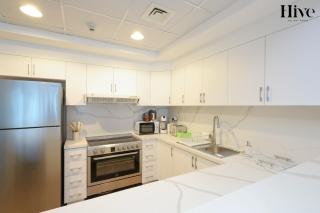 Gorgeous 1 Bed in Churchill Tower, Business Bay - 4