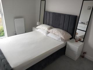 Richfield Lux - Loughton - 7