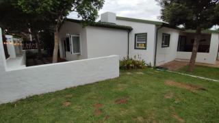 Cheerful and Spacious 4 Bedroom Holiday Home in Boesmansriviermond - Boesmansriviermond - 8