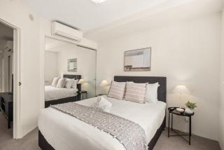 Chic West End Stay with Gym & Pool Access - Brisbane - 9
