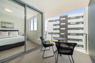 Chic West End Stay with Gym & Pool Access - Brisbane - 7