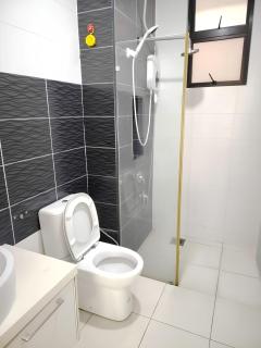 Paradigm Mall Platino Apartment 2BR 2FREE By Natol - 4