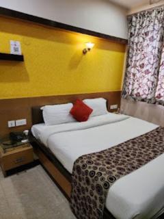 Hotel U S - Aurangābād - 2