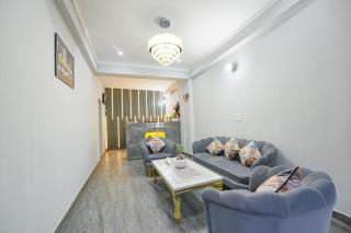 FabHotel VR Residency - 1 km to AIIMS - Nova Deli - 8