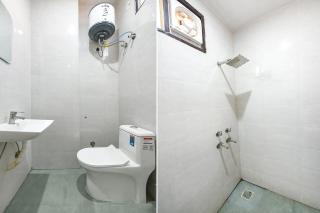 FabHotel VR Residency - 1 km to AIIMS - Nova Deli - 6
