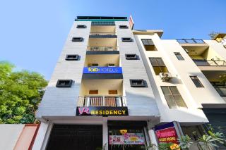 FabHotel VR Residency - 1 km to AIIMS - Nova Deli - 0