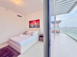 Canal Front - Luxury 2BR Stay in Al Wasl - 7