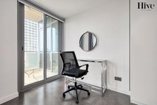 Luxury 1 Bed Apt in Golf Views - 1