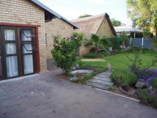 Smirna Guesthouse - Vryburg - 0