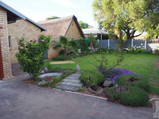Smirna Guesthouse - Vryburg - 3