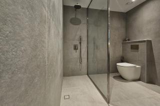 Luxury 3 Bed Apt with Golf Course Views - 4