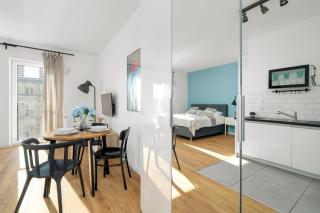 Klimatyczne i Nowoczesne Studio Very Berry w Poznaniu by Noclegi Renters - Poznań - 3