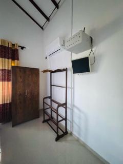 KP House - Near Tangalle Beach - Tangalle - 9